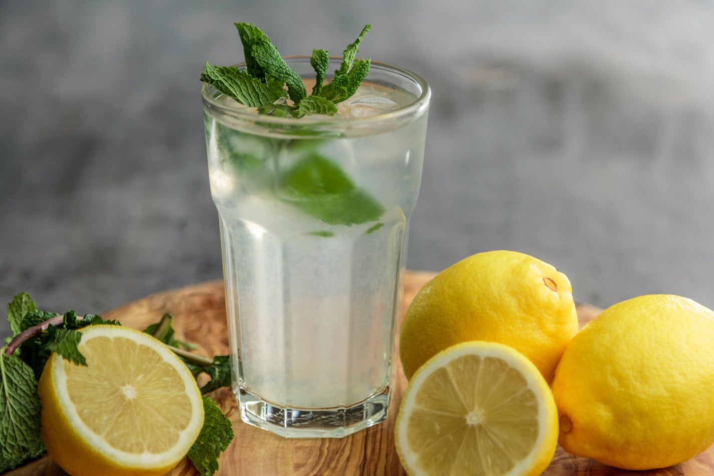 夏バテ対策に効く飲み物とは?おすすめの飲み物12選とレシピ・飲み方ガイドも!のサムネイル